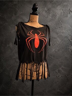 Spiderman Fringe Tank – Women’s Medium